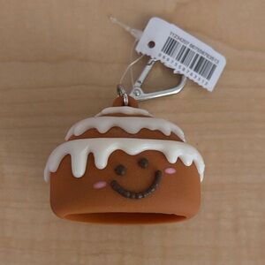 Bath & Body Works Cinnamon Roll Keychain with White Icing